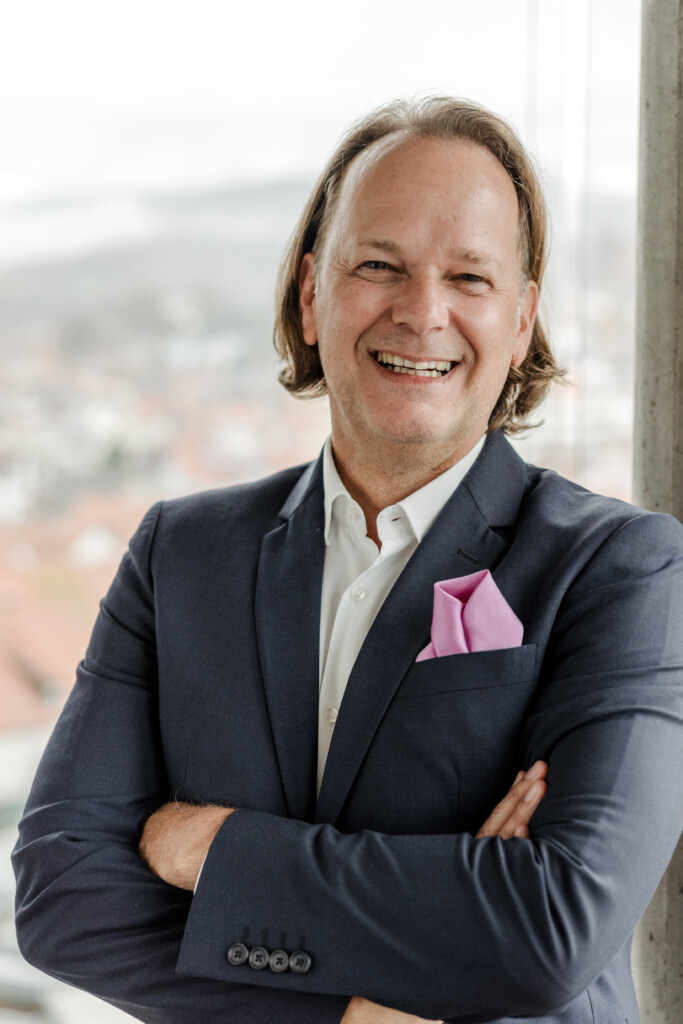 Tax con­sul­tant
Part­ner